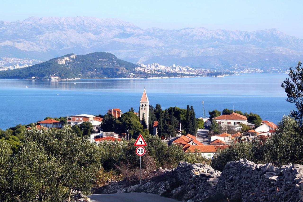 Apartments By The Sea Slatine, Ciovo - 1128 Esterno foto