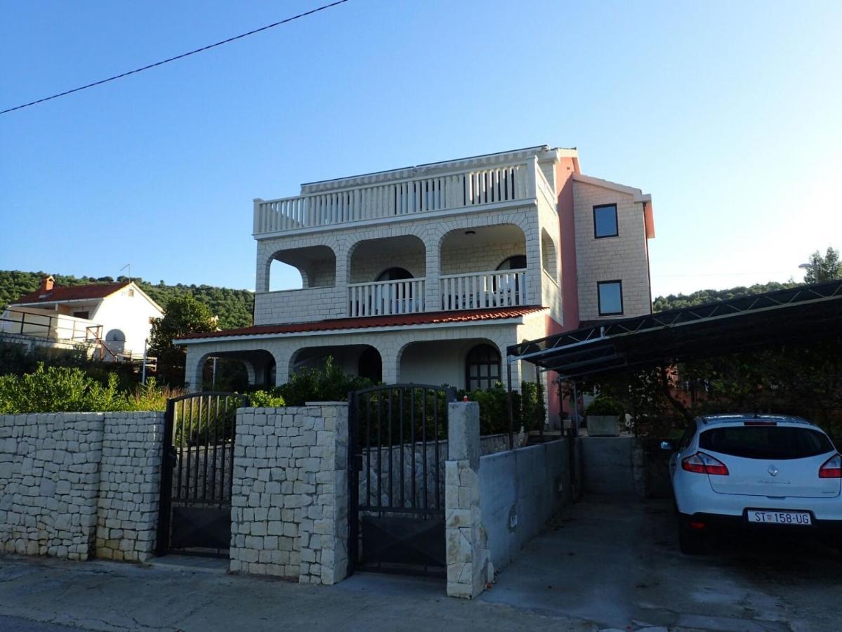 Apartments By The Sea Slatine, Ciovo - 1128 Esterno foto
