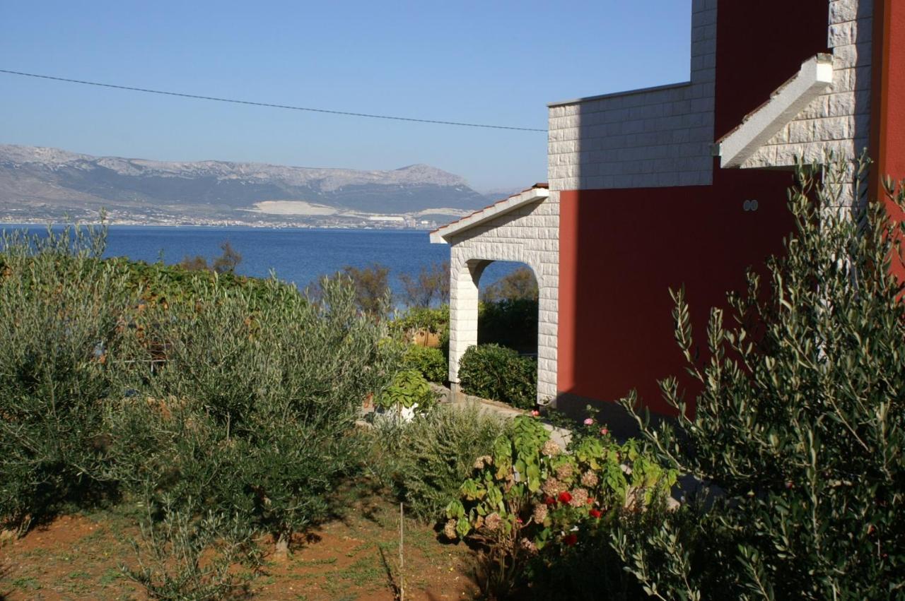 Apartments By The Sea Slatine, Ciovo - 1128 Esterno foto