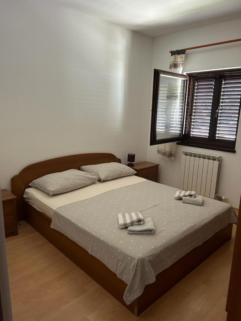 Apartments By The Sea Slatine, Ciovo - 1128 Esterno foto